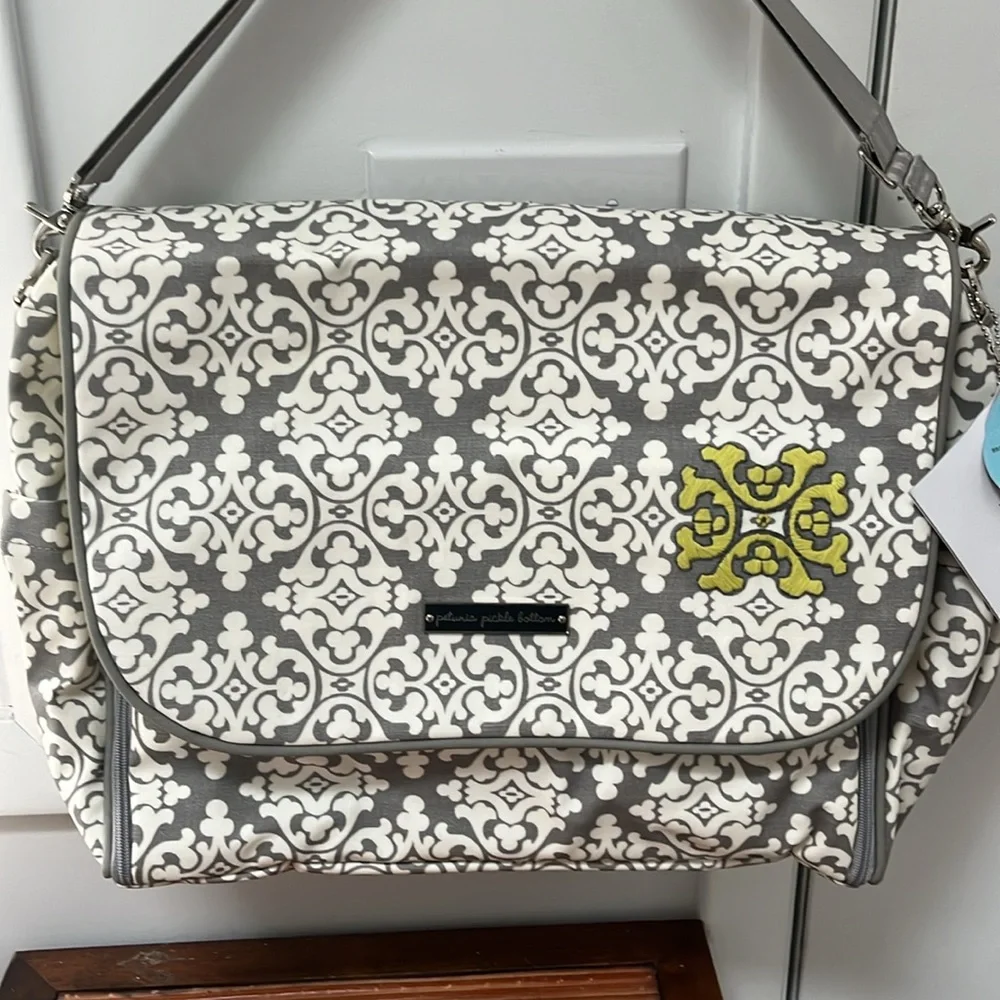 Petunia Pickle Bottom Breakfast in Berkshire Abundance Boxy Backpack,NWT